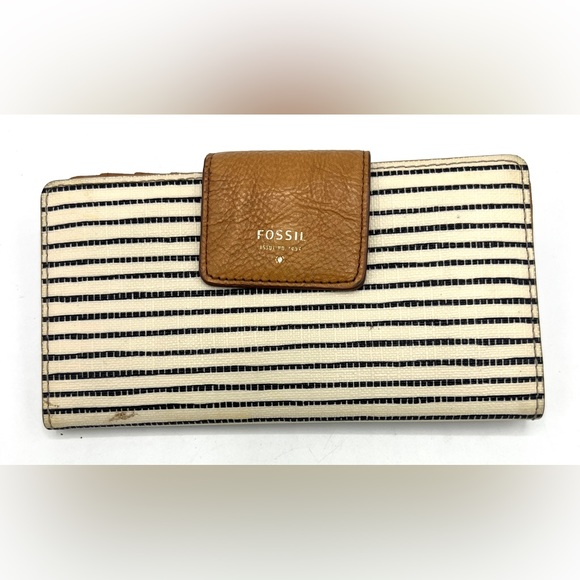 Fossil Bags Fossil Bifold Wallet 5 Auction Item Poshmark
